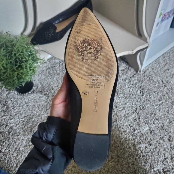 *HP* Vince Camuto Black Suede Cut-Out Flats - Picture 7 of 7